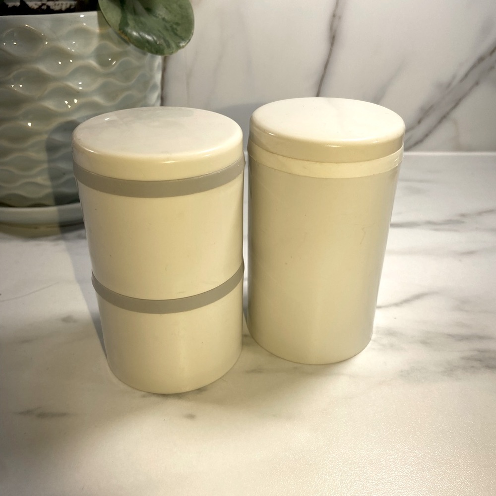 Tupperware stackable shaker